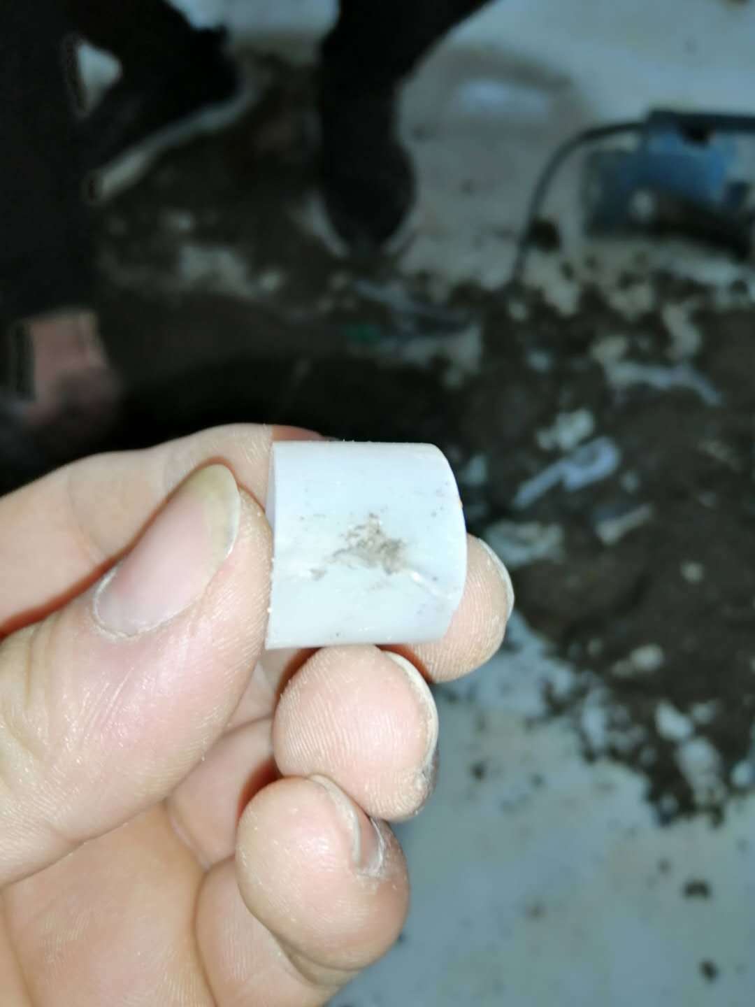 桂东家里地暖漏水了怎么办？